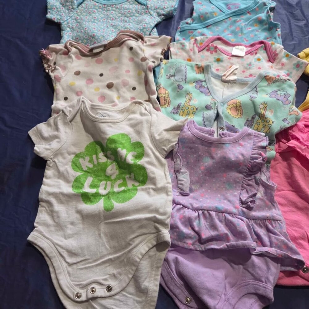 Girls 3-6 months clothing